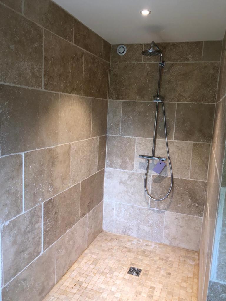 Sigonce Chambre Du Tilleul - Charme, Confort Et Piscine מראה חיצוני תמונה